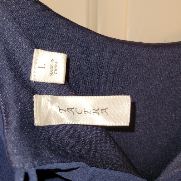 Dress - Picture 6 of 6